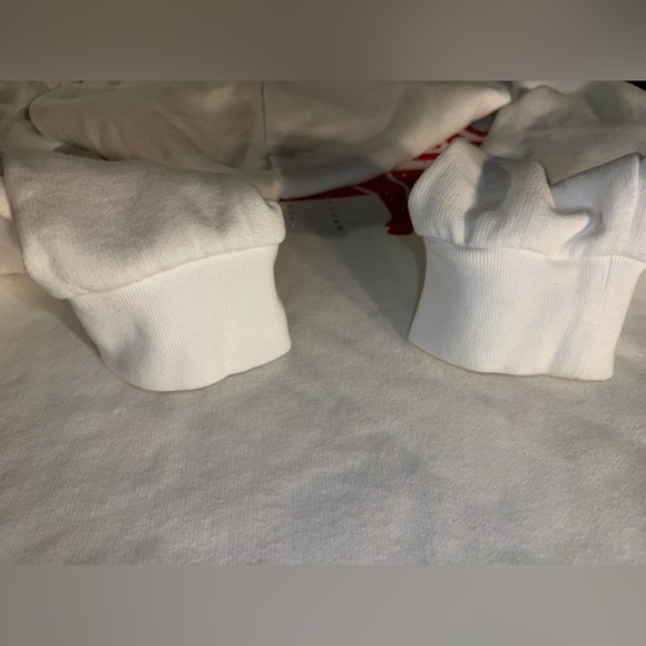 VS PINK~ White Sweatshirt w/ Red Dog Bling Design - Picture 6 of 14